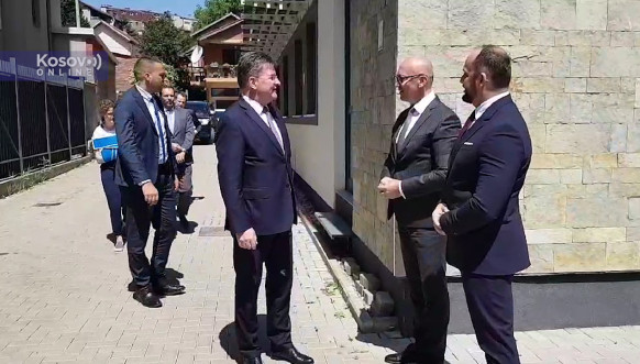 Lajčak u Severnoj Mitrovici