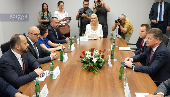 Lajčak u Severnoj Mitrovici