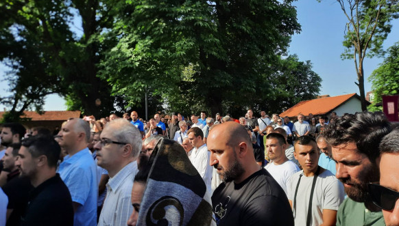 Služenje liturguje u Gračanici