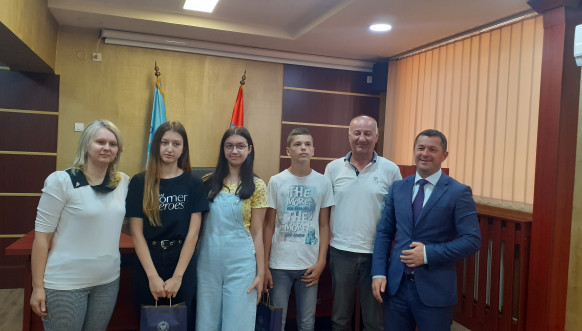 Prijem najboljih đaka Leposavić Prijem najboljih đaka Leposavić