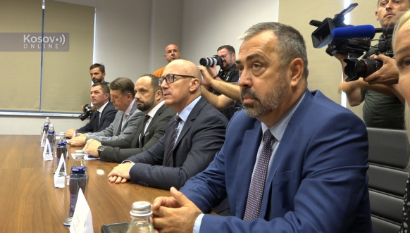 Lajčak i Eskobar sa predstavncima Srpske liste