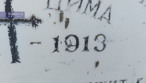 Oskrnavljeno spomen obeležje srpskim vojnicima u Tirani