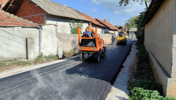 Asfaltiranje ulica u G. Gušterici Asfaltiranje ulica u G. Gušterici