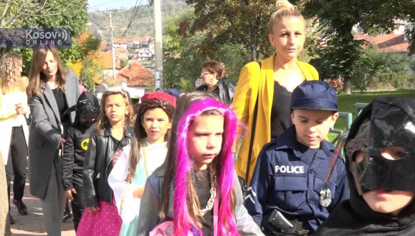 Maskenbal predškolaca u Leposaviću Maskenbal predškolaca u Leposaviću