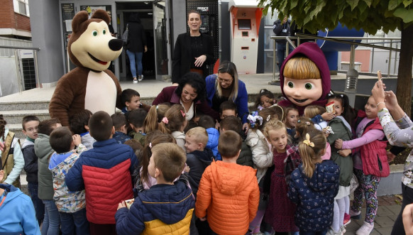 Predškolci u poseti Opštini Gračanica