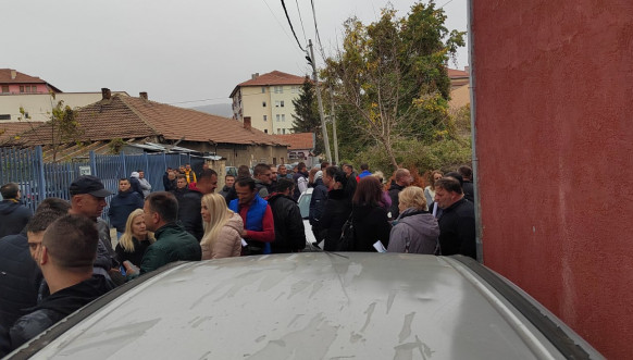 Ostavke Srba na pozicije u ministarstvima.jpg Ostavke Srba na pozicije u ministarstvima.jpg