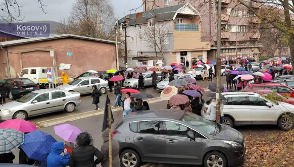 Protest žena u Severnoj Mitrovici