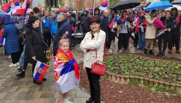 Λαϊκή συνάντηση στη Βόρεια Μιτρόβιτσα Λαϊκή συνάντηση στη Βόρεια Μιτρόβιτσα