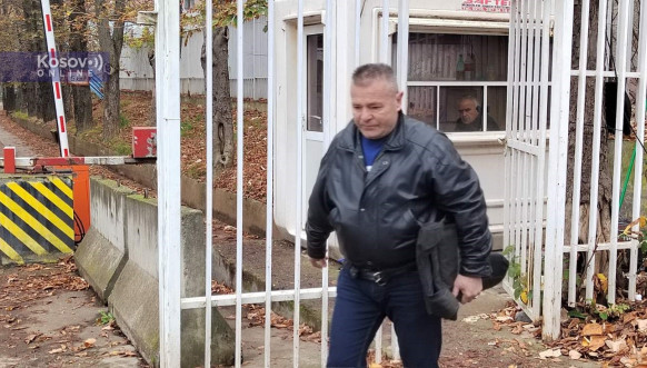 Severna Mitrovica - srpski policajci razdužuju opremu Severna Mitrovica - srpski policajci razdužuju opremu