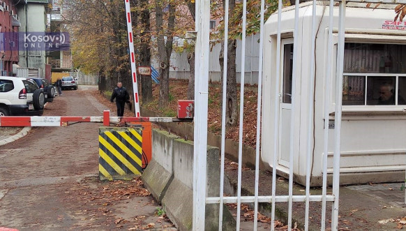 Severna Mitrovica - srpski policajci razdužuju opremu Severna Mitrovica - srpski policajci razdužuju opremu
