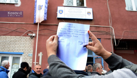 Σέρβοι από την αστυνομία του Κοσσυφοπεδίου παραιτούνται