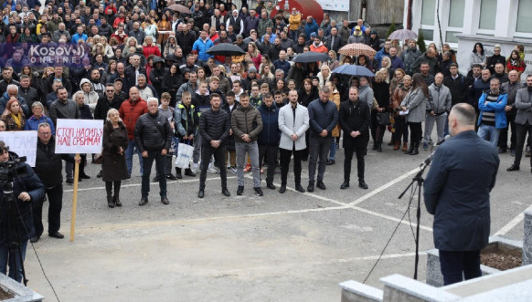 Štrpce - skup podrške Srbima sa severa Kosova Štrpce - skup podrške Srbima sa severa Kosova