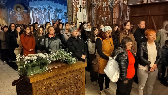 večernje bdenje u hramu Svetog Dimitrija večernje bdenje u hramu Svetog Dimitrija