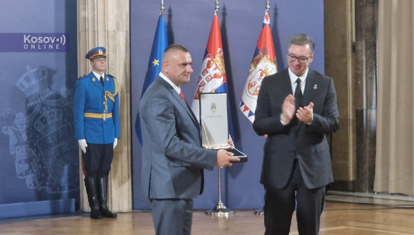 Vučić odlikovao Đurića i Filipovića