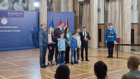 Vučić odlikovao Đurića i Filipovića