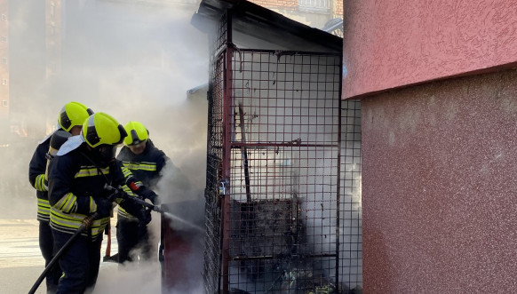 Požar u Severnoj Mitrovici