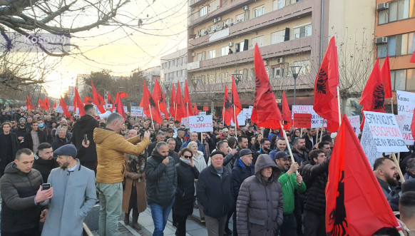 Protest studenata u Prištini protiv ZSO Protest studenata u Prištini protiv ZSO