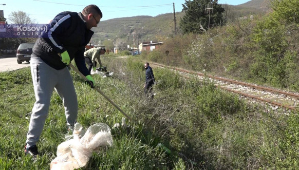 Akcija uređenja javnih površina u Leposaviću Akcija uređenja javnih površina u Leposaviću