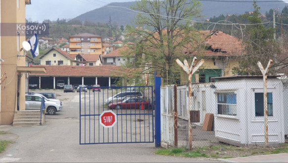 Kontejneri za glasanje u Leposaviću Kontejneri za glasanje u Leposaviću