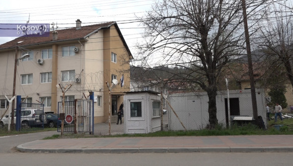 Kontejneri za glasanje u Leposaviću Kontejneri za glasanje u Leposaviću