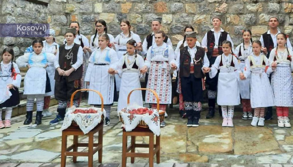 Petar Petković u manastiru Draganac