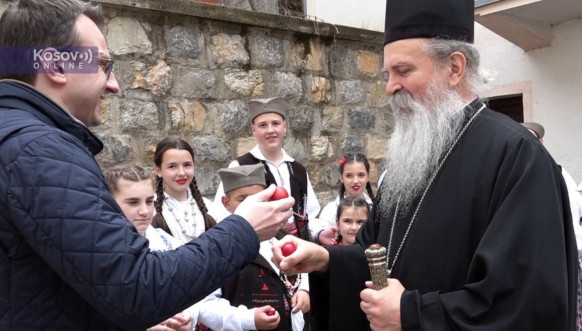 Petar Petković u manastiru Draganac sa vladikom Teodosijem Petar Petković u manastiru Draganac sa vladikom Teodosijem