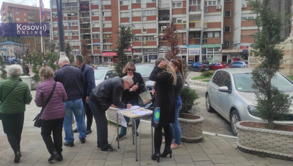 Potpisivanje peticije za povlačenje Kosovske policije sa severa - Severna Mitrovica