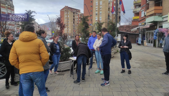 Potpisivanje peticije za povlačenje Kosovske policije sa severa - Severna Mitrovica