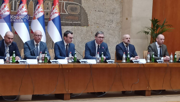 Sastanak Vučića sa Srbima sa Kosova Sastanak Vučića sa Srbima sa Kosova