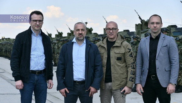 Petković, Radoičić i SL u Batajnici