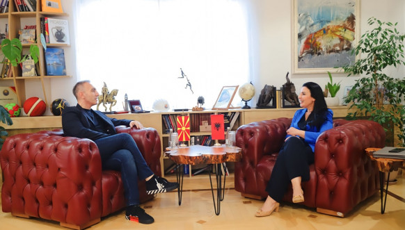 Artan Grubi i Belinda Baluka Artan Grubi i Belinda Baluka