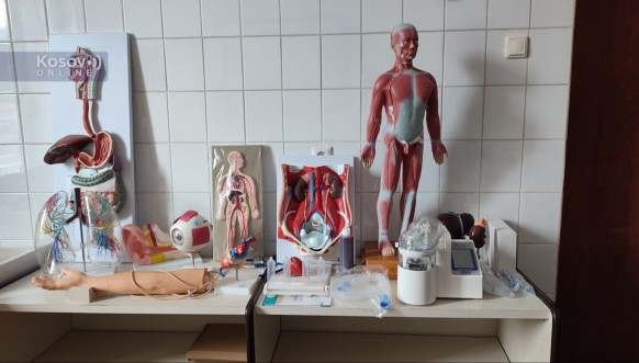 Donacija medicinske opreme srednjoj školi u Štrpcu