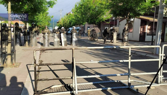 Okupljanje Srba u Zvečanu