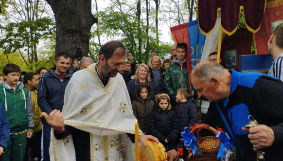Rezanje slavskog kolača Rezanje slavskog kolača
