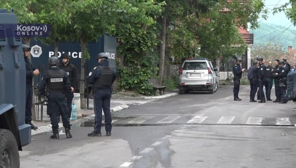 Specijalci u Zvečanu
