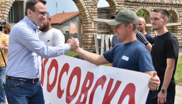 Srbi iz Kosovskog Pomoravlja sa Petkovićem u Orešcu