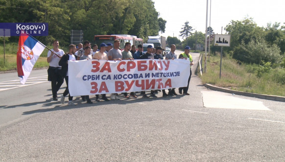 Srbi iz Leposavića i Severne Mitrovice stigli do Lajkovca Srbi iz Leposavića i Severne Mitrovice stigli do Lajkovca