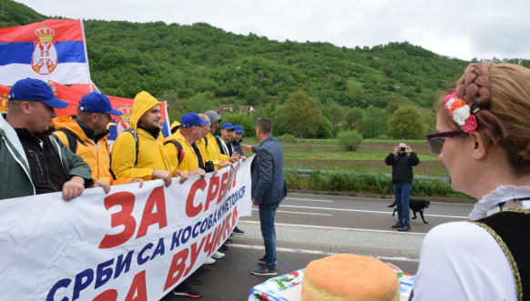 Srbi sa Kosova stigli do Raške Srbi sa Kosova stigli do Raške