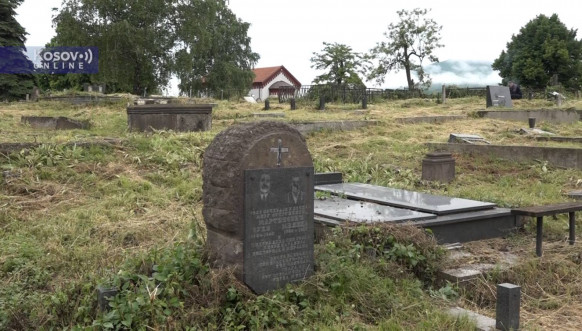 Groblje u Južnoj Mitrovici