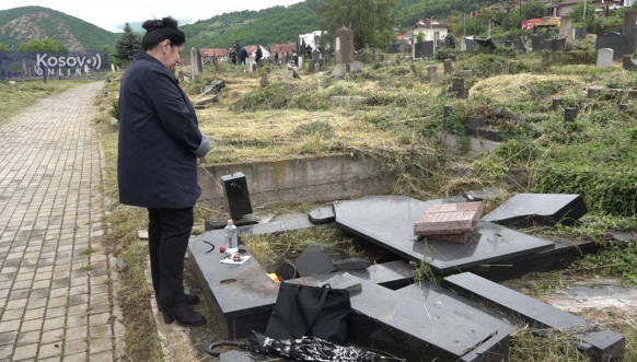 Groblje u Južnoj Mitrovici