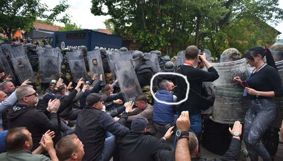 Kfor privodi Srbe pre početka incidenta