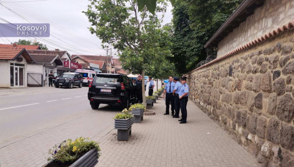 Kosovska policija oko manastira Gračanica - Vidovdan