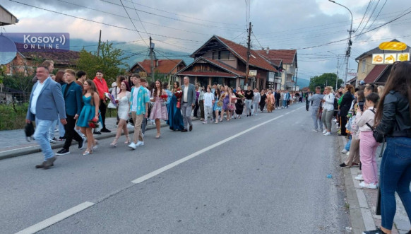 maturanti Štrpce