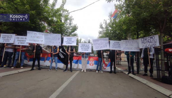 Protest u Zvečanu