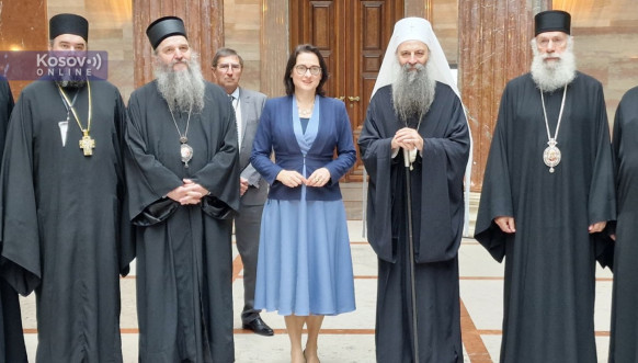 Patrijarh Porfirije posetio austrijski parlament u Beču