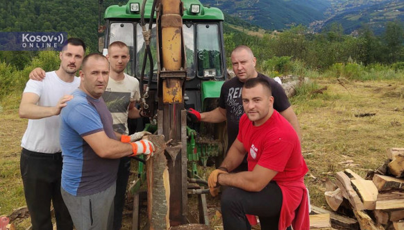 Seča drva u manastiru Crna Reka