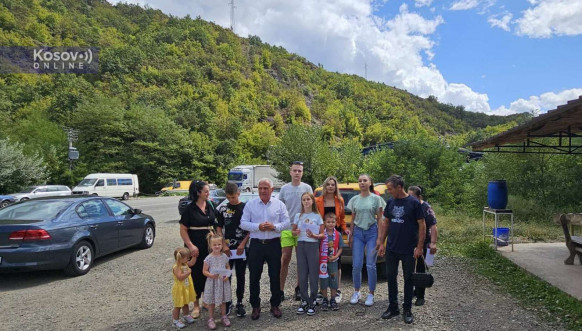 Arlov dodeljuje stipendije na Jarinju Arlov dodeljuje stipendije na Jarinju