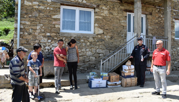 Donacija italijanske jedinice Kfora Crvenom krstu Štrpca