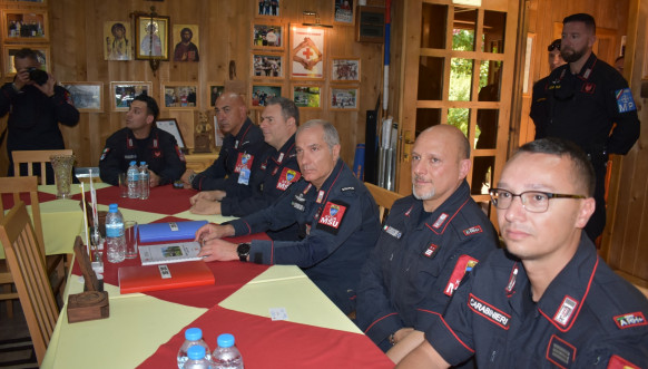 Donacija italijanske jedinice Kfora Crvenom krstu Štrpca
