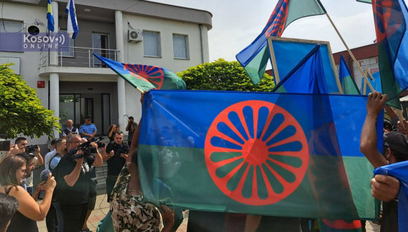 Protest Roma u Gračanici 5